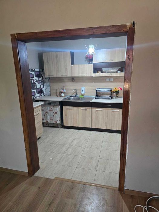Продавам къща в с. Горно Сахране