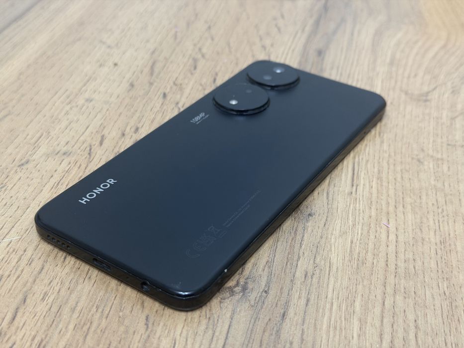 Телефон смартфон  Honor X7b