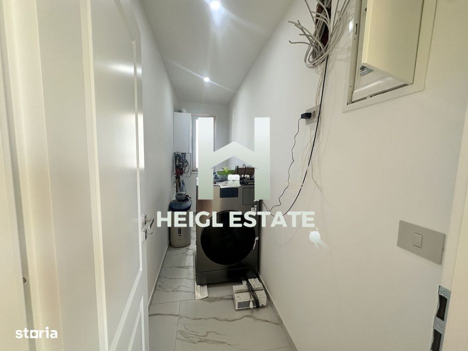 Duplex cu 4 camere separat prin camera tehnica