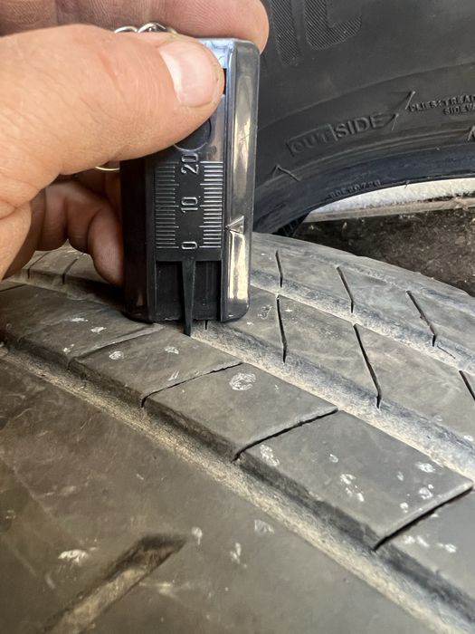 Vand 4cauciucuri de vara 225/65 R17 Bridgestone