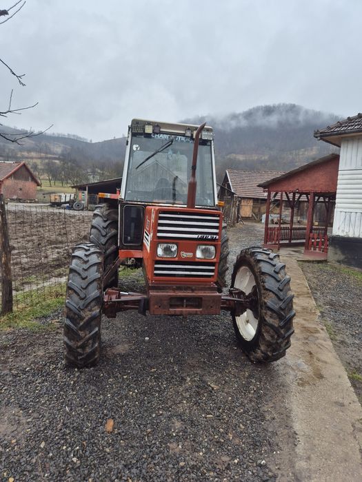Vând tractor Fiat 680