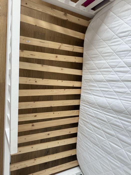 Pat Montessori, cu saltea cocos