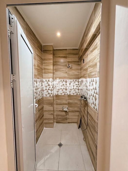 Продава се Четиристаен апартамент в Шумен, Херсон - 100 кв.м за 637 €/кв.м - Снимка #7