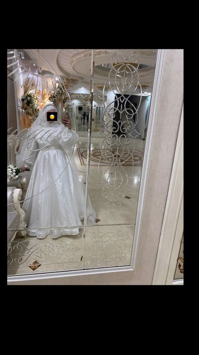 Той көйлегін сатамын