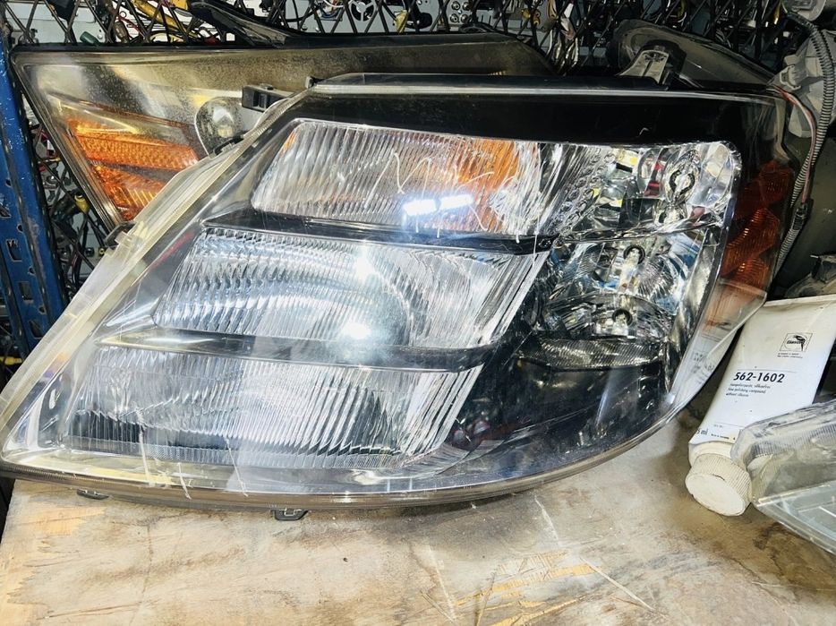 Фары Альфард привозные.