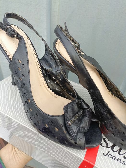 Продам  туфли и босоножки!