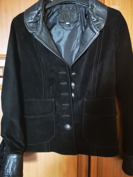 Черно велурено сако, размер 38