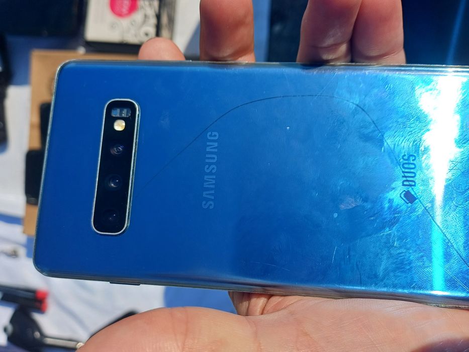 Petru  piese samsung s  10 plus
