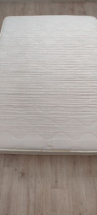 Матрас.  200×140