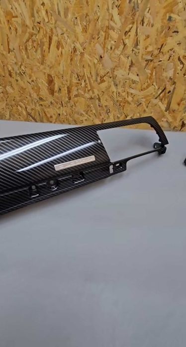 Audi s8 карбонов интериор лайсни