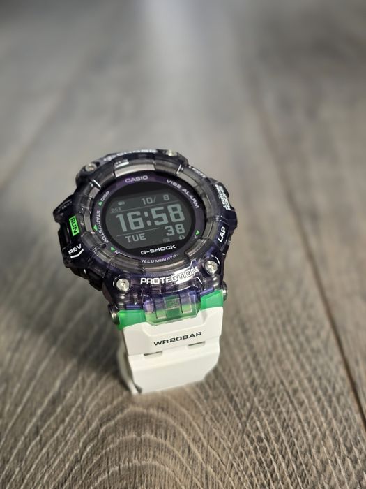 Casio G-shock G-SQUAD ,smart watch,impecabil