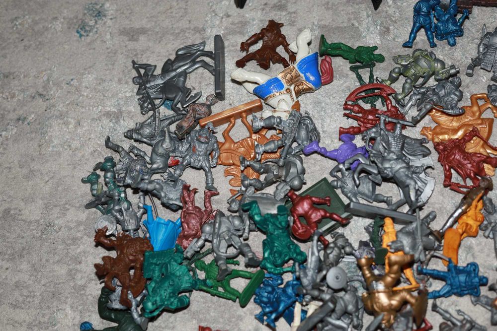 Продам солдатиков