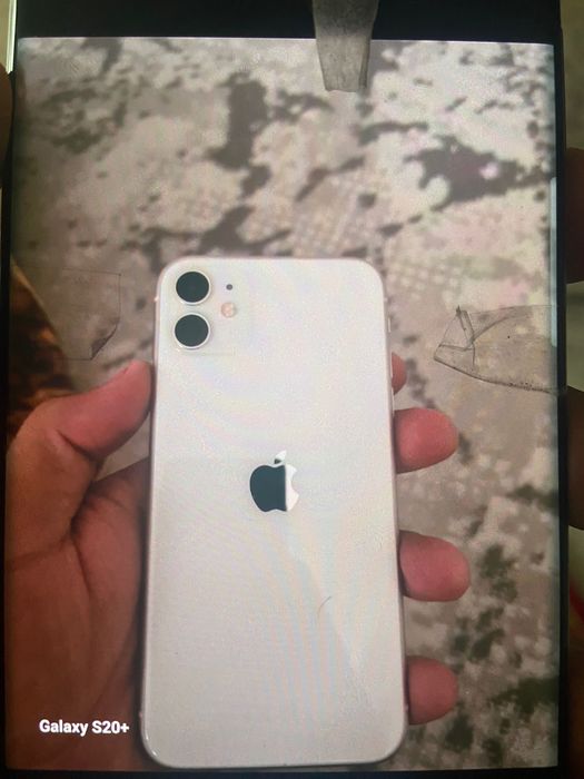 IPhone 11 128gb.