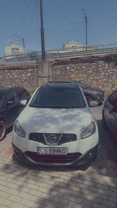 Vand Nissan qashqai 2011