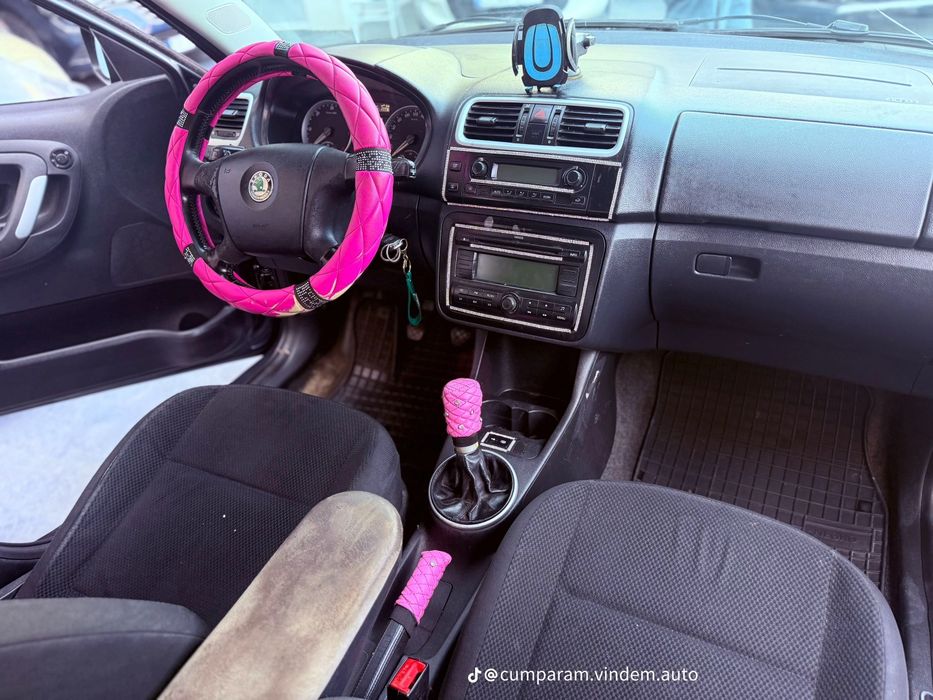 Vând Scoda Octavia
