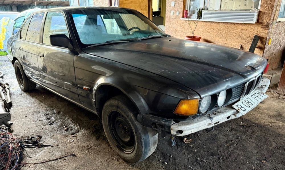 Разбор Бмв е32 - 735 - 7ка