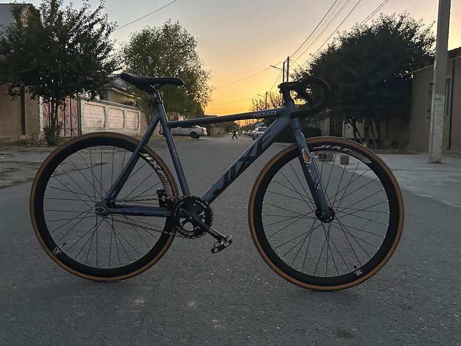 Велосипед фикс в хорошем состоянии