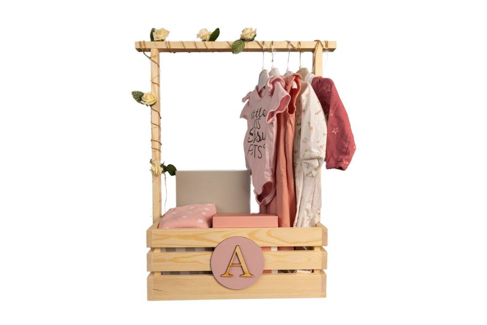 Бебешко гардеробче за изписване, кръщене и др.