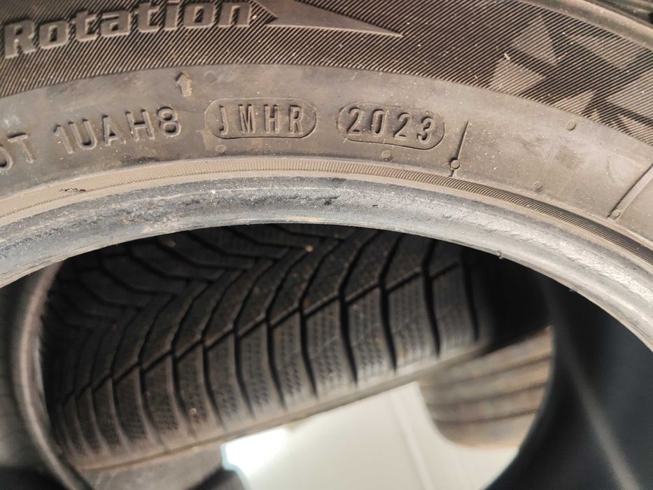 4бр.зимни гуми 225/45/17 Nexen