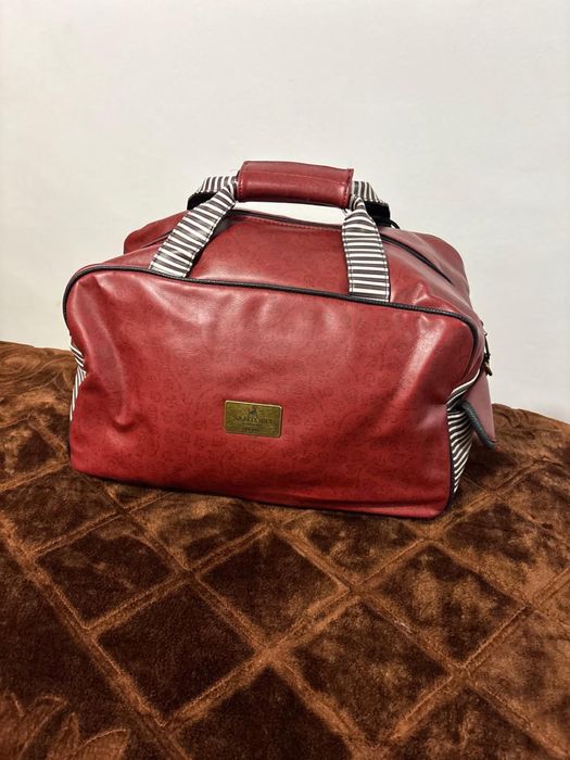 Gentisi rucsacuri pentru vacante si excursii