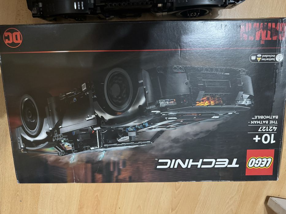 LEGO Technic BATMAN – batmobile 42127