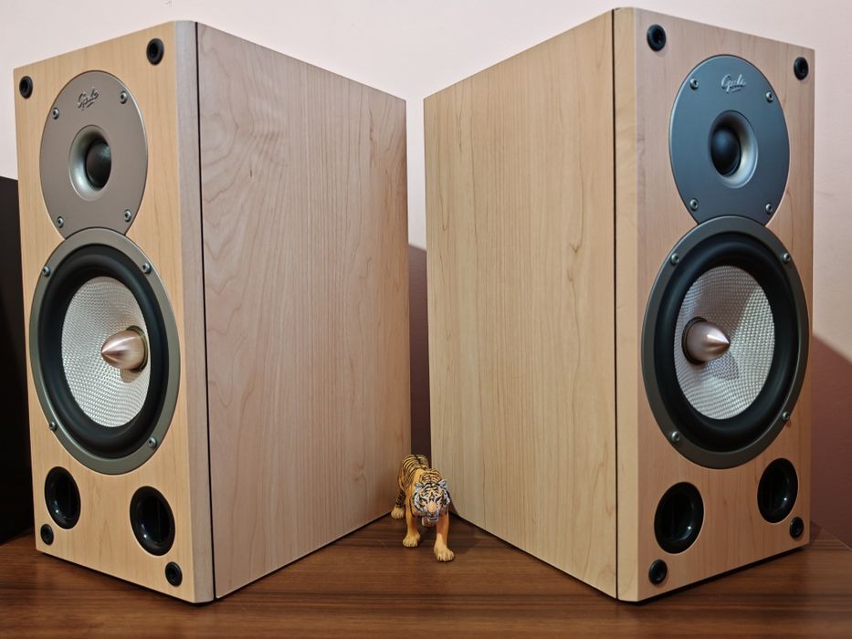 Galé 4020 ! Boxe monitoare audiofile. Sunet fin, englezesc. Preț fix !