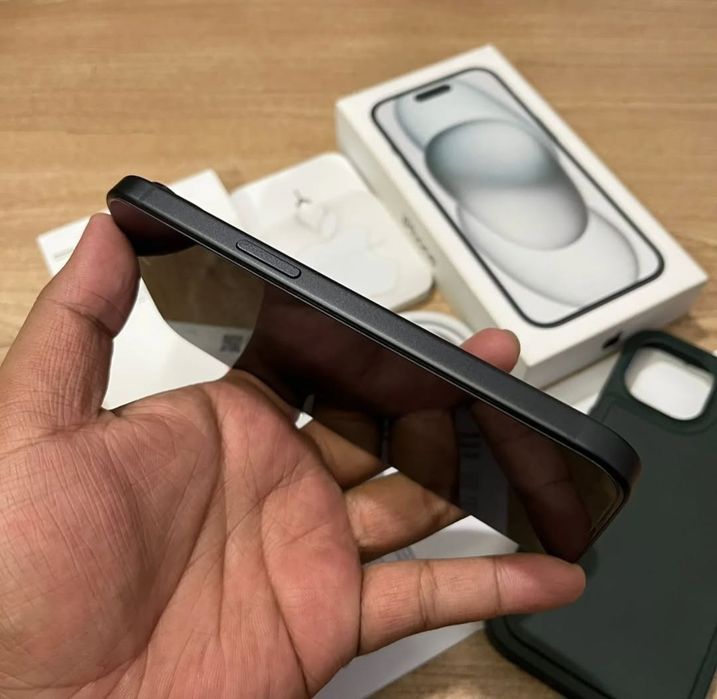 iPhone 15, Как Новый