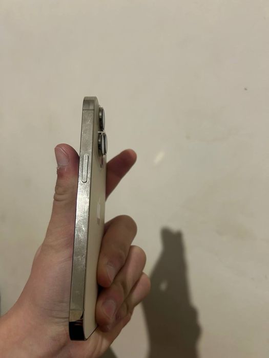 iphone 14 pro gold ideal