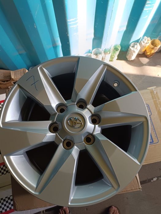 Прадо  17е оригинал новые