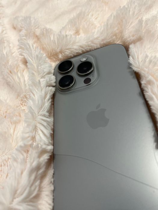 Schimb Iphone 15 PRO ASTEPT OFERTE urgent