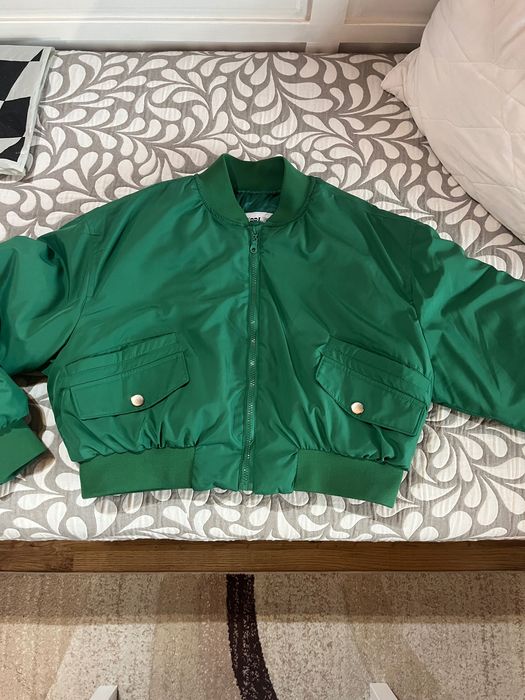 Преходно яке, тип бомбър