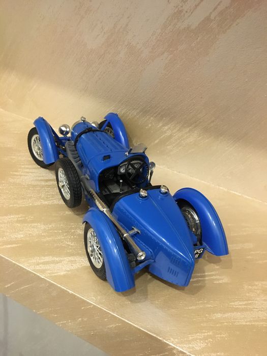 Метална колекционерска количка 1:18 BUGATTI type 59