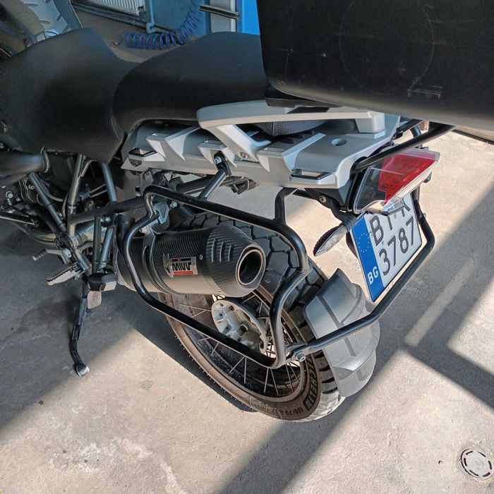 Странични стойки за куфари