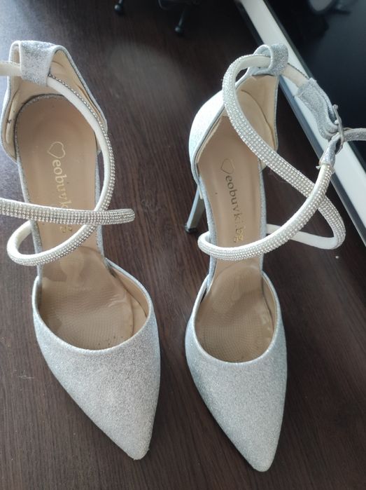 Официални обувки