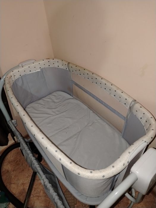 Детская кроватка, шезлонг, конверт