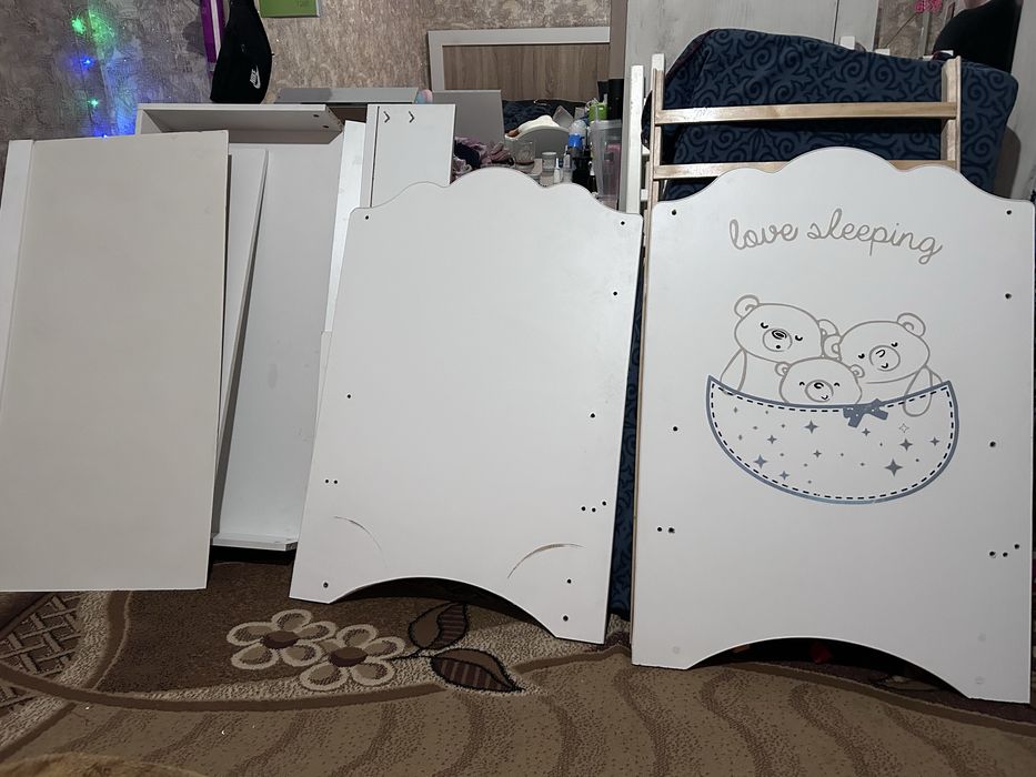 Продам манеж в хорошем состояние