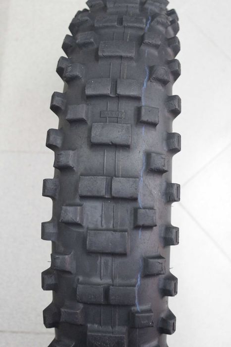 140/80-18 Maxxis