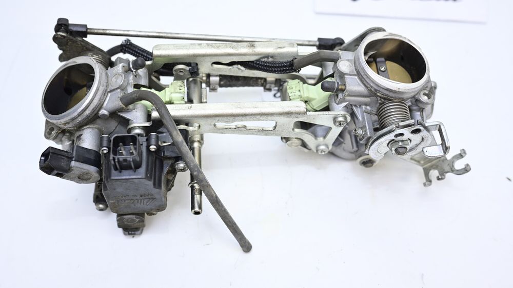 Rampa Injectie Corp Acceleratie Suzuki DL 650 V Strom VStrom V-Strom