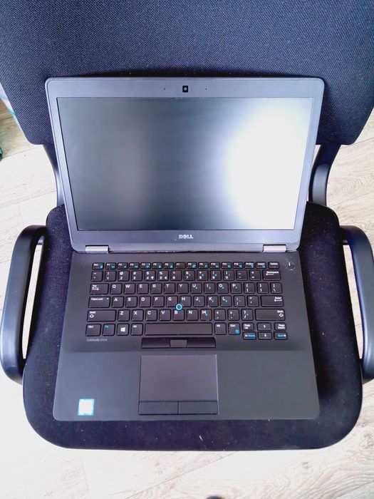 DELL Latitude E7470