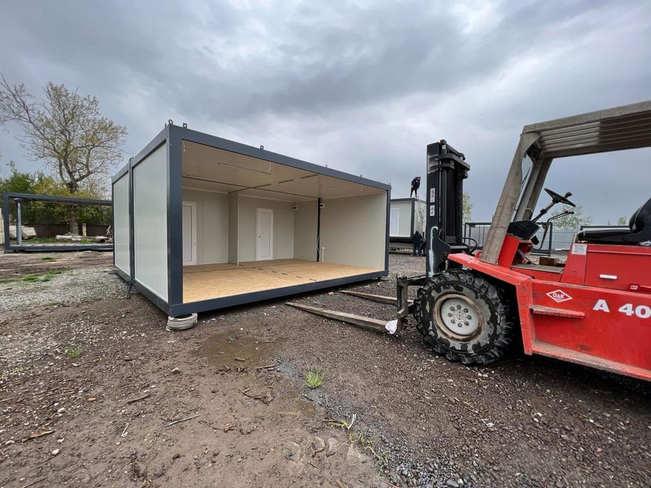 Containere modulare pentru santier cu baie grup sanitar