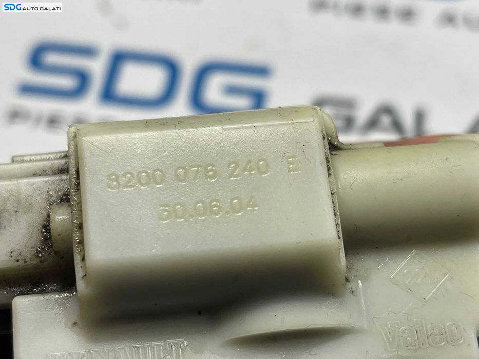 Broasca Incuietoare Spate Hayon Haion Capota Portbagaj Renault Modus 2005 - 2012 Cod 8200076240E 8200076240 [B3373]