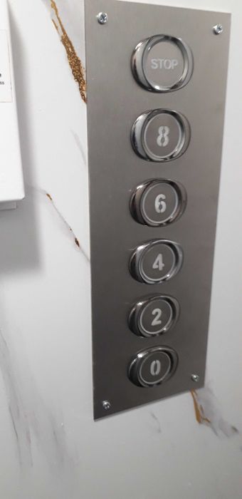 Обновяване на асансьорни кабини