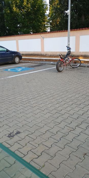 Vând sau schimb bicicleta cu motor