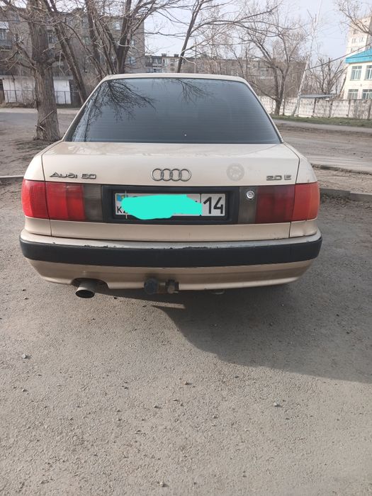 Продам ауди в4 1992г.
