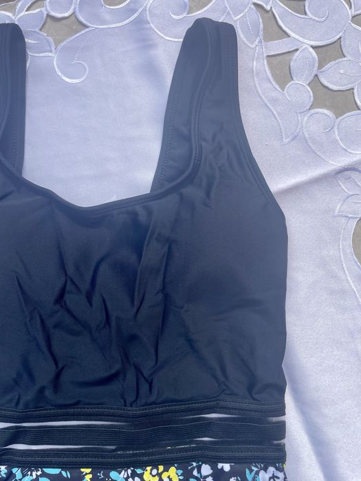 Costum de baie intreg cu floricele Marime S