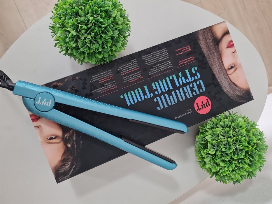 Placă de îndreptat părul PYT