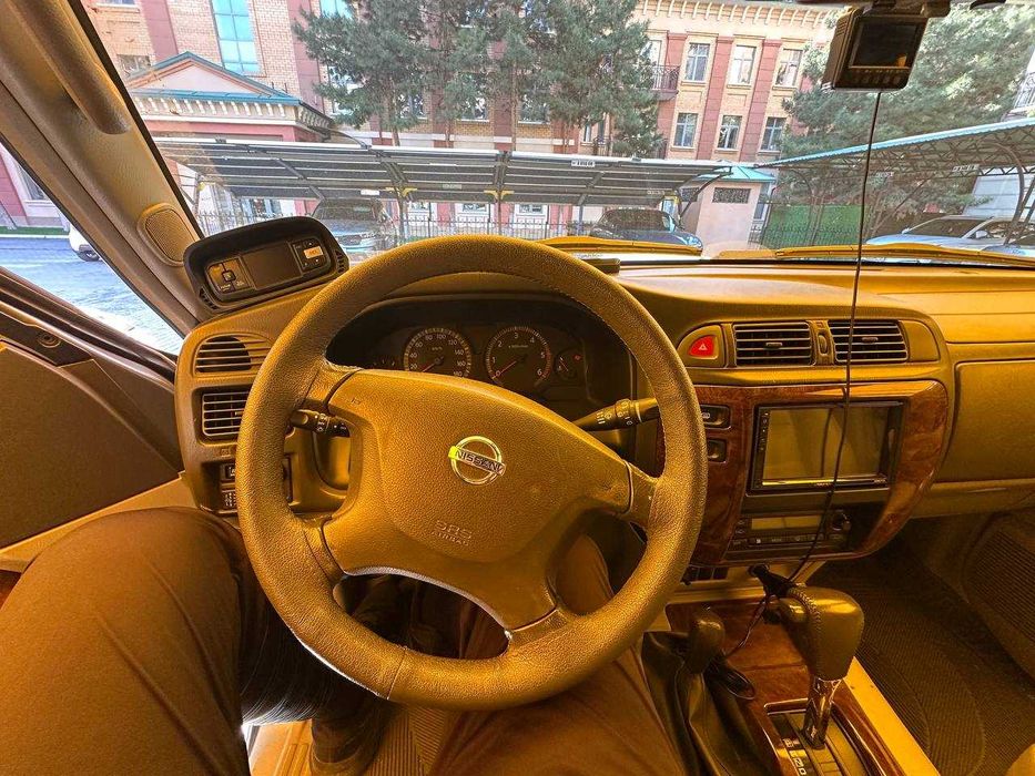 Nissan Patrol Y61