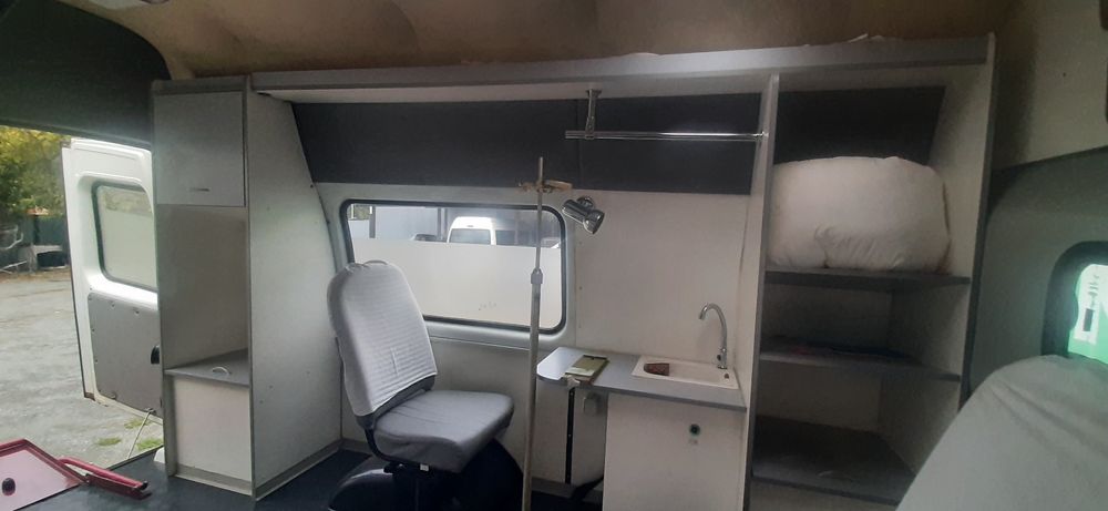 Продам шкафчик в газель