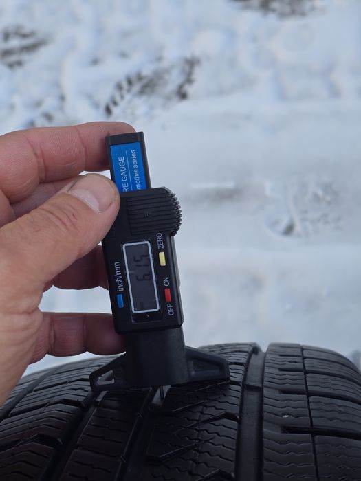 245 70 16 vredestein