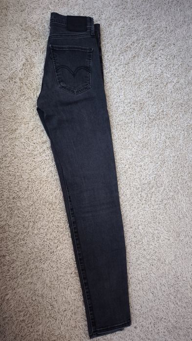 Blugi Levis Mille High